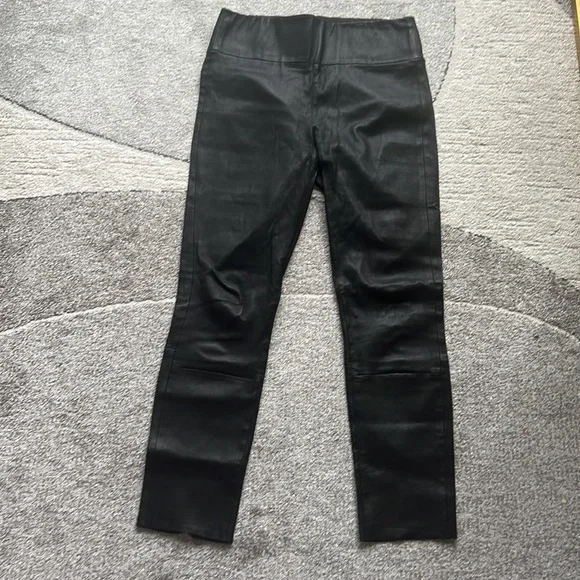 Sprwmn cropped leather pull on pant - Picture 3 of 6